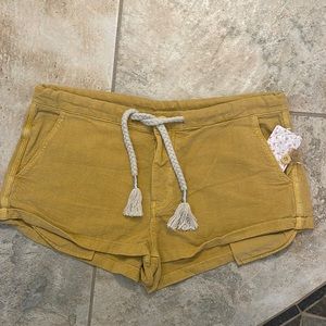 Women’s Free People shorts size M NWT